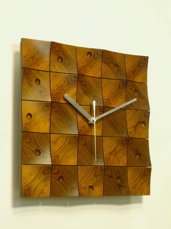 ００１、木の壁掛け時計「頂」１−１.jpg